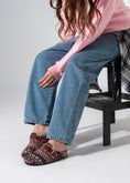 Load image into Gallery viewer, ZigZag Clogs - MARRON