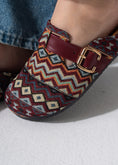 Load image into Gallery viewer, ZigZag Clogs - MARRON