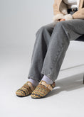 Load image into Gallery viewer, ZigZag Clogs - BEIGE
