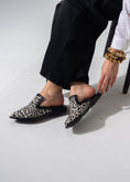 Load image into Gallery viewer, V-Cut Leopard Mules - BLACK