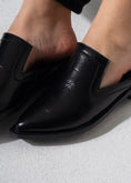 Load image into Gallery viewer, V-Cut Textured Flat Mules - BLACK