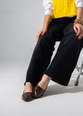 Load image into Gallery viewer, Sharp Silhouette Flats - BROWN