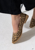 Load image into Gallery viewer, Pointed Knit Flats - BEIGE