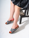Load image into Gallery viewer, Woven Criss-Cross - GRAY