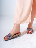Load image into Gallery viewer, Textured Plaid Comfort Slipper - PINK