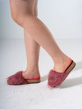 Load image into Gallery viewer, Faux Fur Single Band Slide - Dusty Rose
