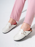 Load image into Gallery viewer, Glossy Scale-Pattern Comfort Clogs - WHITE