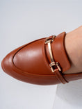 Load image into Gallery viewer, Chic Buckle Flats-camel