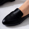 Load image into Gallery viewer, Classic Penny Flat-black