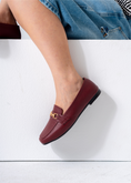 Load image into Gallery viewer, Croco-Embossed Flats-marron