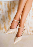 Load image into Gallery viewer, Chic V-Vamp Patent Mid Heels - beige