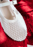 Load image into Gallery viewer, Pearl Mesh Ballet Flats - white