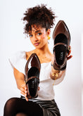 Load image into Gallery viewer, Elia Chic Square Toe Flat - brown
