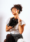 Load image into Gallery viewer, Essential Round-Toe Flats - black