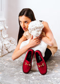 Load image into Gallery viewer, The Suede Heritage Flat - red