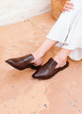 Load image into Gallery viewer, Croc-Embossed Pointed-Toe Mules - brown