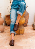 Load image into Gallery viewer, Essential Rounded-Toe Clogs - brown
