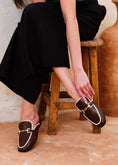 Load image into Gallery viewer, The Elia Essential Mule - brown