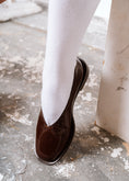 Load image into Gallery viewer, Glossy V-Cut Patent Ballerinas - brown