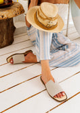 Load image into Gallery viewer, The Riviera V-Cut Slide - light gray