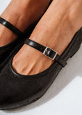 Load image into Gallery viewer, Crackled Metallic Ballet Flats - black
