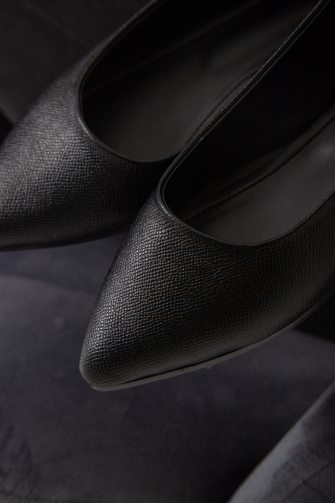 The Essential Flat-black