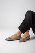 Load image into Gallery viewer, The Meridian Flat-gray