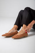 Load image into Gallery viewer, The Meridian Flat-camel