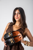 Load image into Gallery viewer, Chain-Detail Clog-black