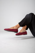 Load image into Gallery viewer, The Chloe Flat-red