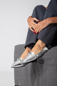 Load image into Gallery viewer, Metallic Snake Flats-silver