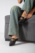 Load image into Gallery viewer, The City Point Mule-black