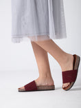 Load image into Gallery viewer, Knotted Calm Step - marron