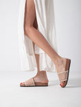 Load image into Gallery viewer, Zebra Glow Step - beige