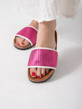 Load image into Gallery viewer, Linear Luxe Slide - pink