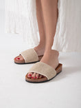 Load image into Gallery viewer, Pure Thread Slide - beige