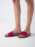 Load image into Gallery viewer, Shine Edge Walk - pink