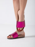 Load image into Gallery viewer, Shine Edge Walk - pink