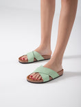 Load image into Gallery viewer, Soft Cross Comfort - green
