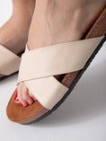 Load image into Gallery viewer, Soft Cross Comfort - beige