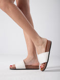 Load image into Gallery viewer, Urban Slide Classic - white