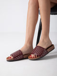 Load image into Gallery viewer, Urban Spike Slip - marron