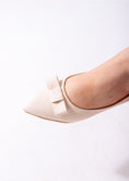 Load image into Gallery viewer, The Ballerina Bow Flat-beige