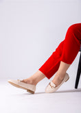 Load image into Gallery viewer, Ornamental Strap Flat-beige