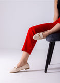 Load image into Gallery viewer, Ornamental Strap Flat-beige