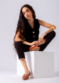 Load image into Gallery viewer, The Audrey Buckle Flat-camel