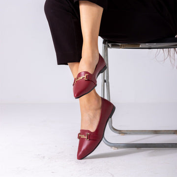 The Audrey Buckle Flat-marron