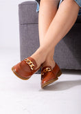 Load image into Gallery viewer, Chunky Chain Loafers-camel