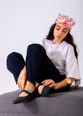 Load image into Gallery viewer, Shimmer Mary Flats-black