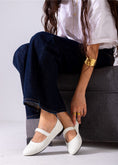 Load image into Gallery viewer, Shimmer Mary Flats-white